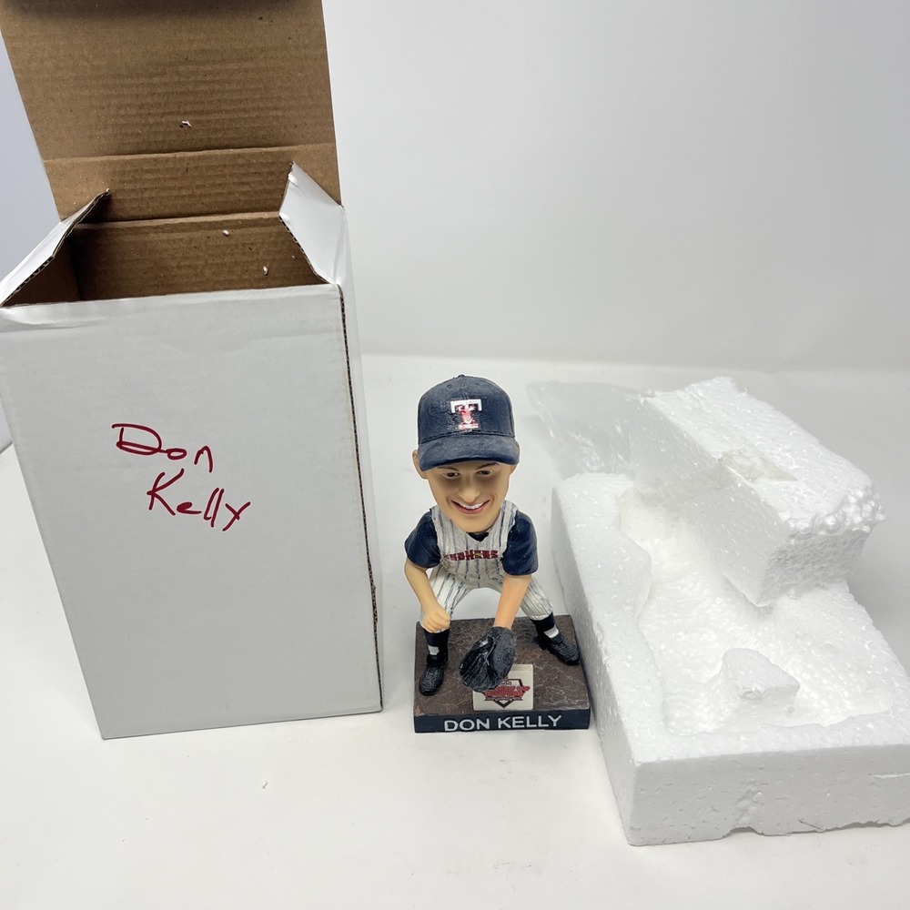 Don Kelly Toledo Mud Hens Bobblehead SGA Back 2 Back Champions